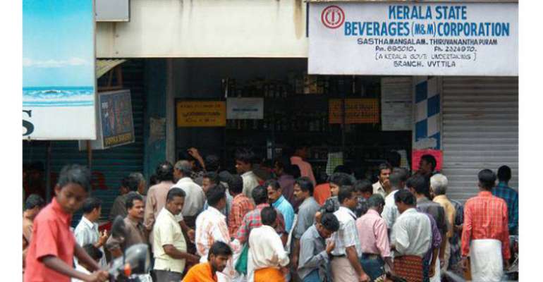 ഇനി മുതല്‍ ബിവറേജ് കോര്‍പറേനില്‍ നിന്നും മദ്യം വാങ്ങുന്നവരുടെ പ്രായം രേഖപ്പെടുത്താന്‍ നിര്‍ദേശം