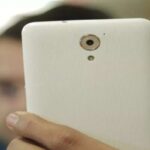 പൗരത്വ ഭേദഗതിക്ക് എതിരെ വ്യത്യസ്ത പ്രതിഷേധവുമായി ഈ പ്രവാസി; നാട്ടിലെത്തിയത് പ്രതിഷേധം പതിച്ച ഷര്‍ട്ട് ധരിച്ച്‌