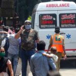 കൊറോണയ്ക്കിടെ സെല്‍ഫിയെടുക്കാന്‍ ആരാധിക; ‘നോ’ പറഞ്ഞ് വിരാട് കോലി