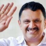 ശോഭ സുരേന്ദ്രന് വോട്ട് തേടി റോഡ് ഷോയില്‍ സുരേന്ദ്രന്‍