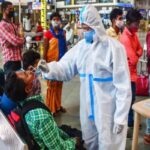 മ​ദ്യം വാ​ങ്ങാ​ന്‍ എ​ത്തു​ന്ന​വ​ര്‍ ക​ന്നു​കാ​ലി​ക​ളോ; സ​ര്‍​ക്കാ​രി​നെ കു​ട​ഞ്ഞ് ഹൈ​ക്കോ​ട​തി