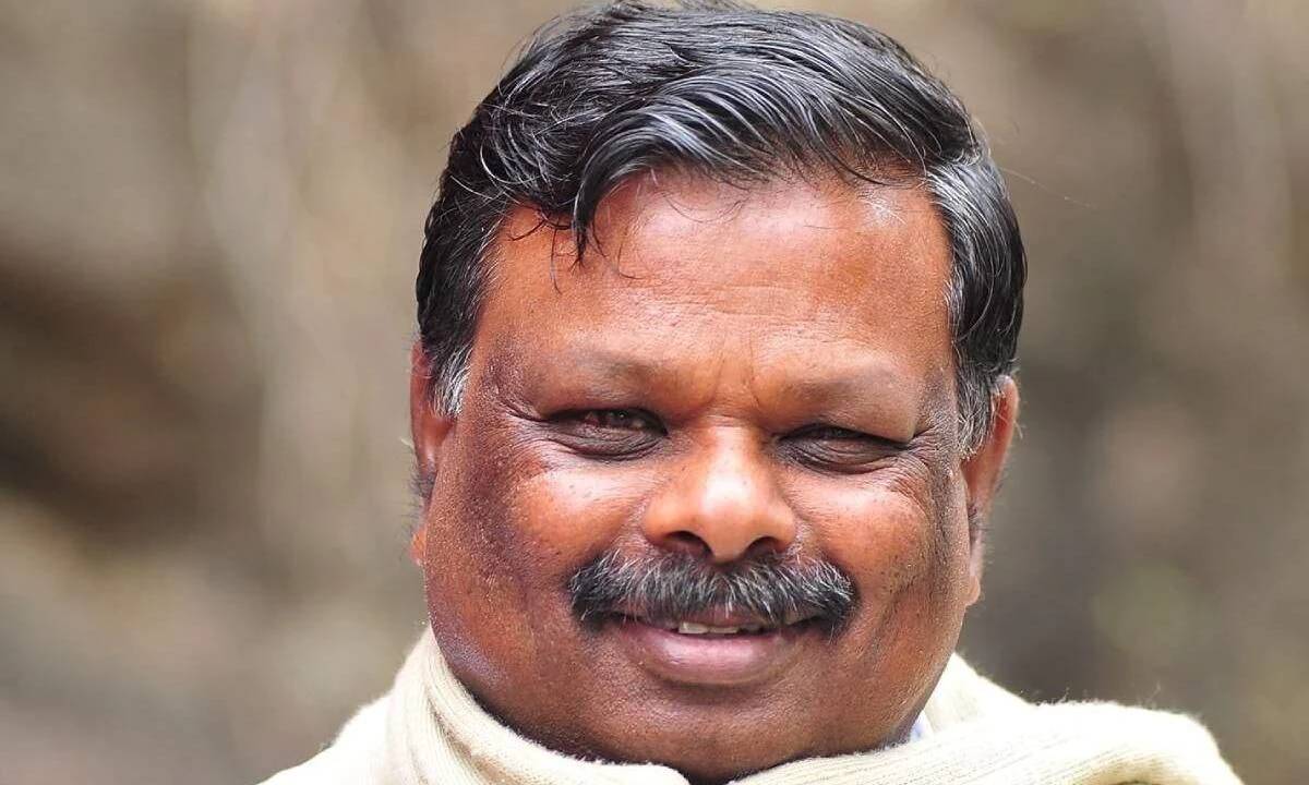 എസ് രാജേന്ദ്രനെ സി.പി.എം ഒരു വര്‍ഷത്തേക്ക് സസ്പെന്‍ഡ് ചെയ്തു