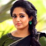 എല്‍.ഡി.എഫ് സ്ഥാനാര്‍ത്ഥി ഡോ ജോ ജോസഫ് നാമനിര്‍ദേശ പത്രിക സമര്‍പ്പിച്ചു