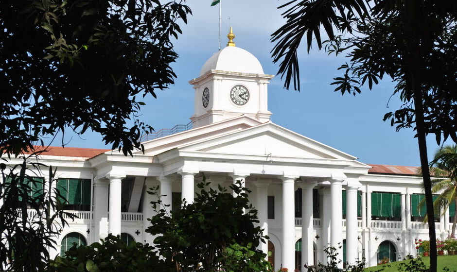 പണിമുടക്ക് പൂർണ വിജയമെന്ന് സംഘടനകൾ