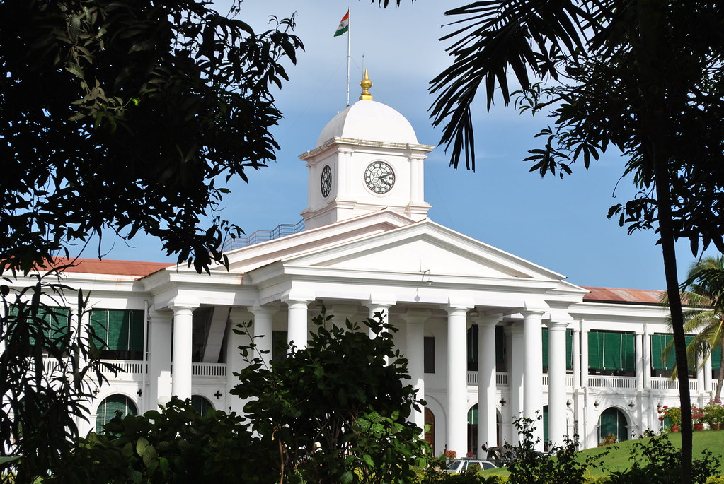 സെക്രട്ടറിയേറ്റിൽ ജീവനക്കാരുടെ അഭാവം; പണിമുടക്ക് പൂർണ വിജയമെന്ന് സംഘടനകൾ