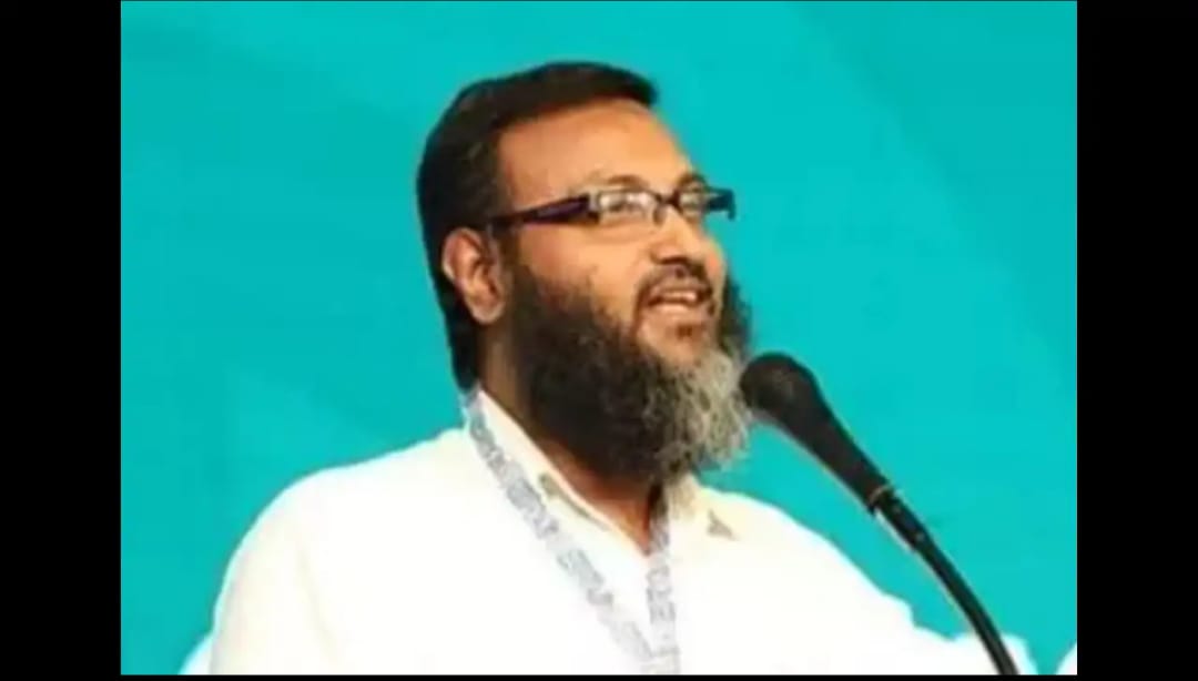 സർക്കാരിനെതിരെ സോഷ്യൽ മീഡിയ പോസ്റ്റ്; അധ്യാപകൻ സസ്പെൻഷനിൽ