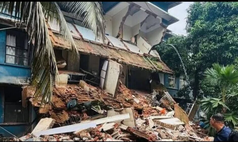 കെട്ടിടത്തിൽ കുടുങ്ങി സ്ത്രീ മരിച്ചു