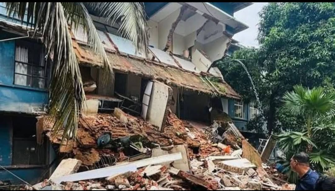 കോട്ടയം മെഡിക്കൽ കോളേജ് ദുരന്തം: കെട്ടിടത്തിൽ കുടുങ്ങി സ്ത്രീ മരിച്ചു