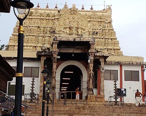 തിരുവനന്തപുരം ക്ഷേത്രത്തിൽ സുരക്ഷാ ഉദ്യോഗസ്ഥന് അബദ്ധം സംഭവിച്ചു