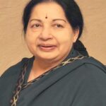 മലപ്പുറത്ത് കൗതുകവാർത്ത: കാക്ക കൊത്തിക്കൊണ്ടുപോയ സ്വർണവള മൂന്ന് വർഷത്തിന് ശേഷം ഉടമയ്ക്ക് തിരികെ ലഭിച്ചു.