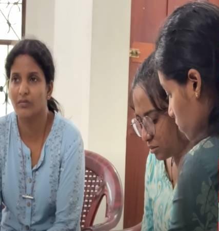 ദിയ കൃഷ്ണയുടെ സ്ഥാപനവുമായി ബന്ധപ്പെട്ട് ഉയർന്ന സാമ്പത്തിക തട്ടിപ്പ് കേസിൽ രണ്ട് പ്രധാന പ്രതികൾ കോടതിയിൽ കീഴടങ്ങി.