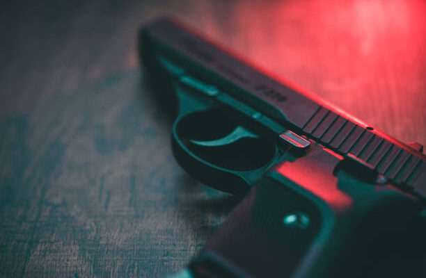 ആൺസുഹൃത്ത് ഒളിവിൽ