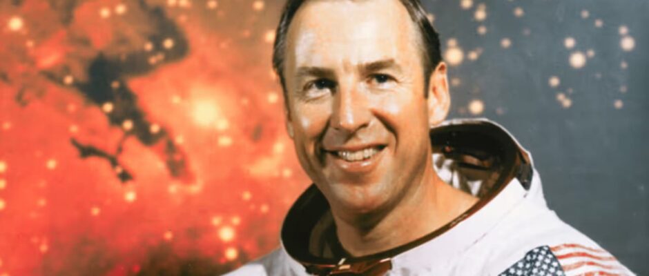 ചിക്കാഗോ: നാസയുടെ അപ്പോളോ 13 ബഹിരാകാശ ദൗത്യത്തിന്‍റെ കമാന്‍ഡറായിരുന്ന ജിം ലോവല്‍ അന്തരിച്ചു.