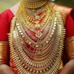 ജമ്മു കശ്മീരിൽ ഭീകരരുമായി ഏറ്റുമുട്ടൽ; വീരമൃത്യു വരിച്ച ജവാന് ആദരാഞ്ജലി