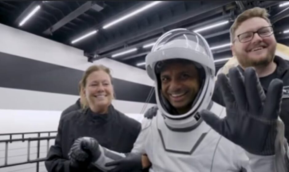 ആവേശത്തോടെ രാജ്യം