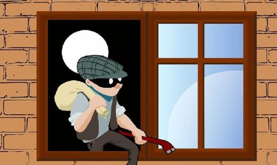 വടകര എടോടിയിൽ കടകളിൽ വ്യാപകമായ മോഷണം;