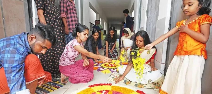 ഓണത്തിരക്കിൽ മുങ്ങി കേരളം