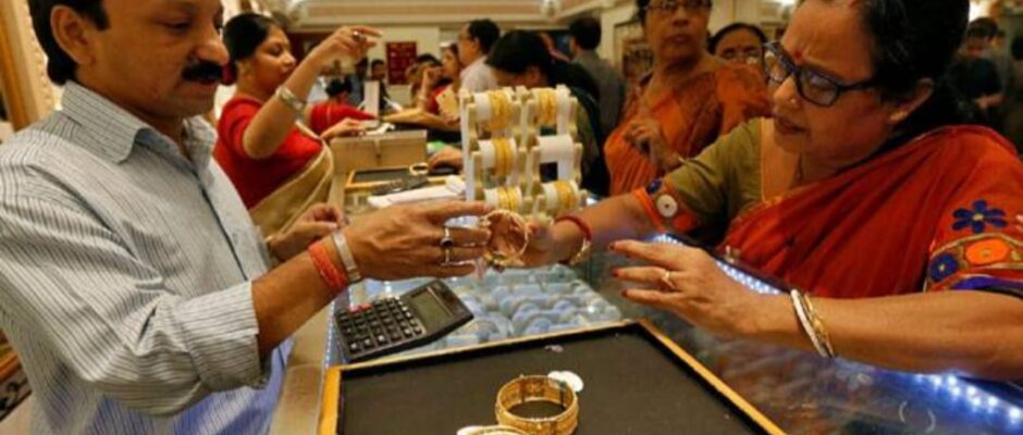 സ്വർണവില കുതിക്കുന്നു: ഒരു പവൻ സ്വർണത്തിന് ₹ 82,080;