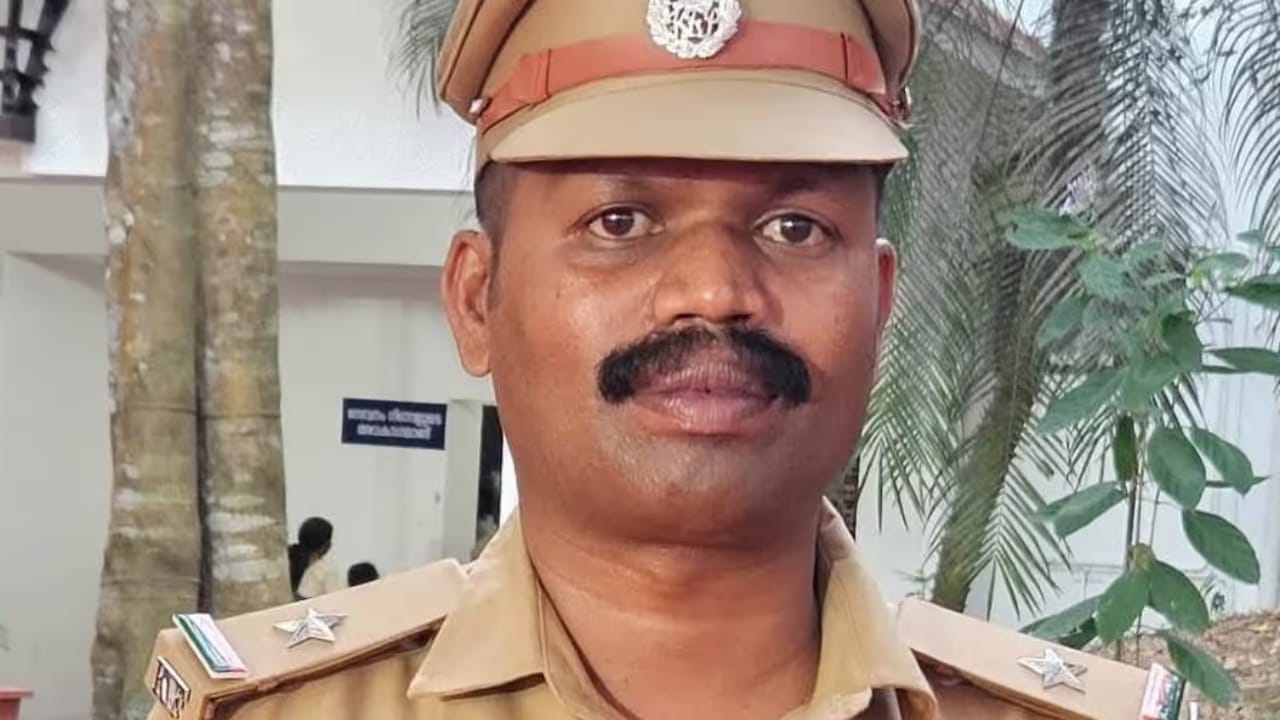 വയനാട്ടിൽ പീഡന പരാതി; ഫോറസ്റ്റ് ഓഫീസർ രതീഷ്കുമാറിന് സസ്പെൻഷൻ