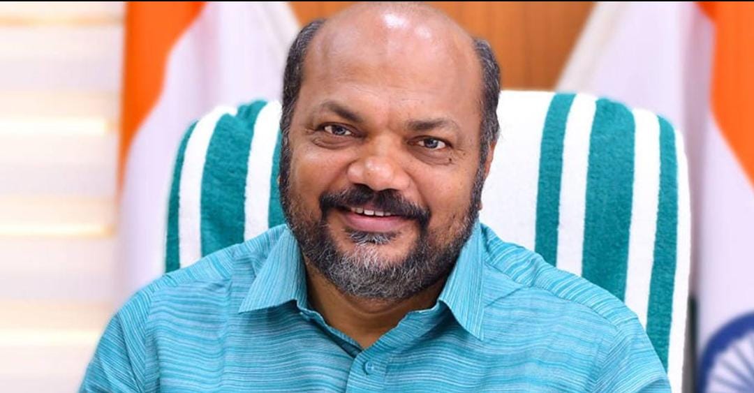 ഒഴിഞ്ഞു കിടക്കുന്ന വീടുകളിൽ ഇനി സംരംഭം തുടങ്ങാം; ചെറുകിടക്കാർക്ക് ‘മിഷൻ 10000’ ഉടൻ