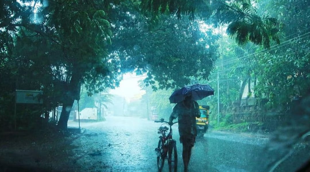 തുലാവർഷത്തിന് തുടക്കം: 6 ജില്ലകളിൽ അതിതീവ്രമഴ മുന്നറിയിപ്പ്