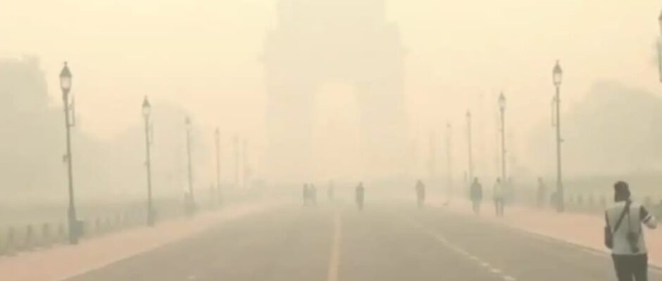 വിഷപ്പുകയിൽ ദില്ലി;