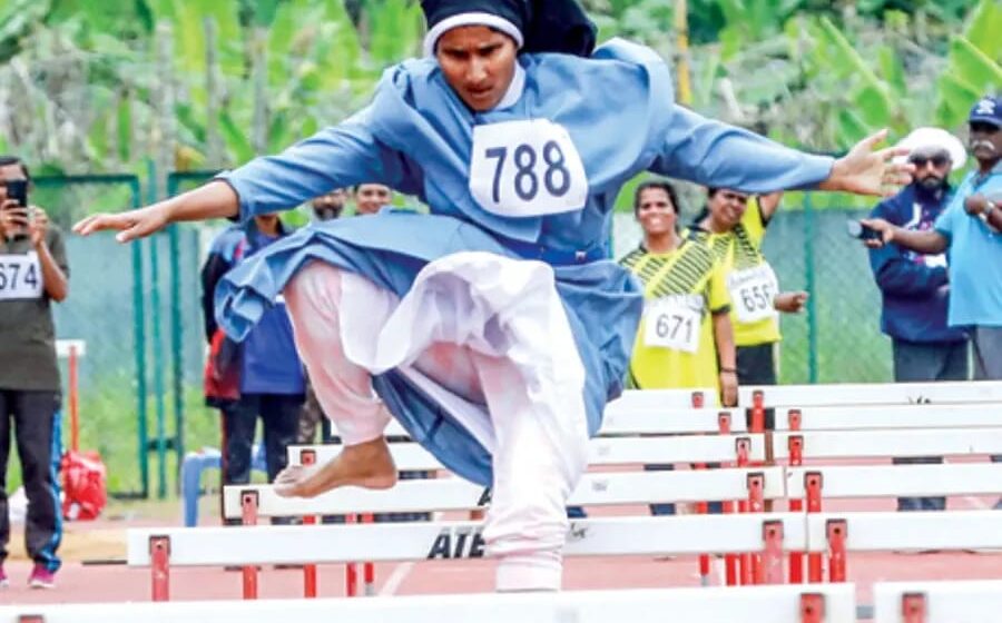 ട്രാക്കിലെ അത്ഭുതം;