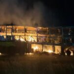 വിപണിക്ക് ‘മോദി-ട്രംപ്’ ആവേശം; പിന്നാലെ തിരിച്ചിറക്കം, കുതിച്ചുയർന്ന് കിറ്റെക്സും ഇൻഫോസിസും, എണ്ണ ഓഹരികളിൽ ഇടിവ്