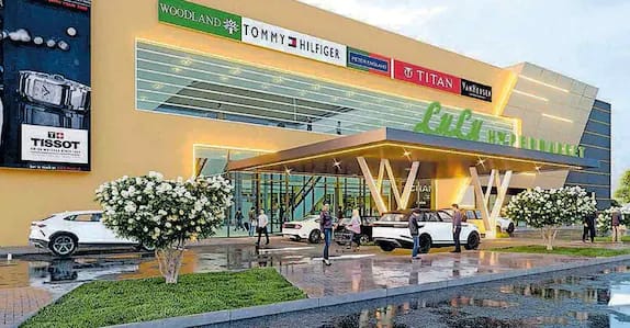 ലുലു മാളിലെ പാർക്കിങ് ഫീസ്: നിർണായക വിധിയുമായി ഹൈക്കോടതി ഡിവിഷൻ ബെഞ്ച്; കെട്ടിട ഉടമയ്ക്ക് ഫീസ് പിരിക്കാം