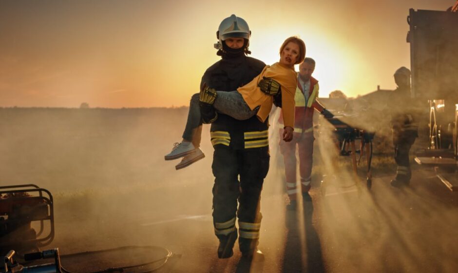 തീയുടെ നടുവിൽനിന്ന് രക്ഷനേടി;