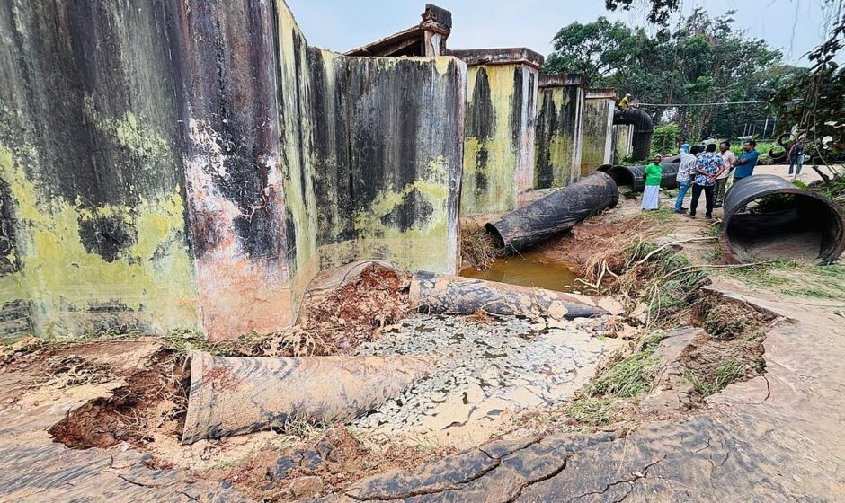 തമ്മനം വാട്ടർടാങ്ക് തകർന്നു;