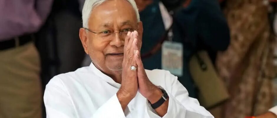 റെക്കോർഡ് നേട്ടം: നിതീഷ് കുമാർ പത്താം തവണയും മുഖ്യമന്ത്രി പദത്തിലേക്ക്;