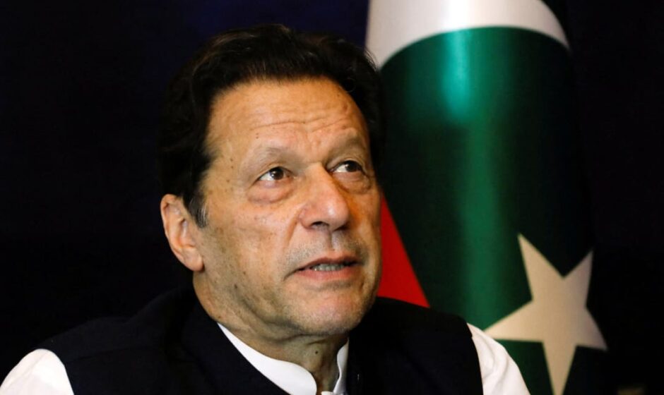 അഭ്യൂഹങ്ങൾ തെറ്റ്: ഇമ്രാൻ ഖാൻ ;