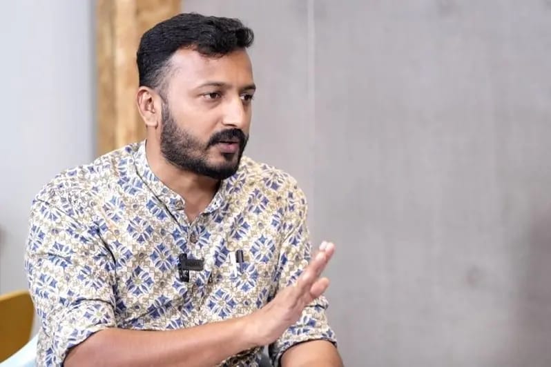 രാഹുലിനെതിരെ ലുക്ക്‌ ഔട്ട് നോട്ടീസ്; വിദേശത്തേക്ക് കടക്കുന്നത് തടയാൻ നടപടി