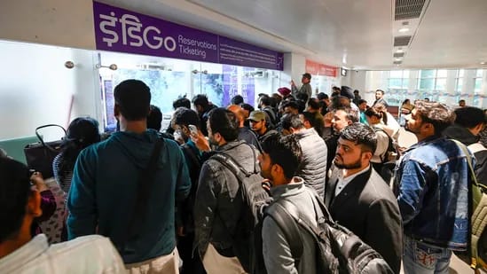 ഇൻഡിഗോ വലച്ചു: ഒറ്റ ദിവസം റദ്ദാക്കിയത് 550 സർവീസുകൾ;