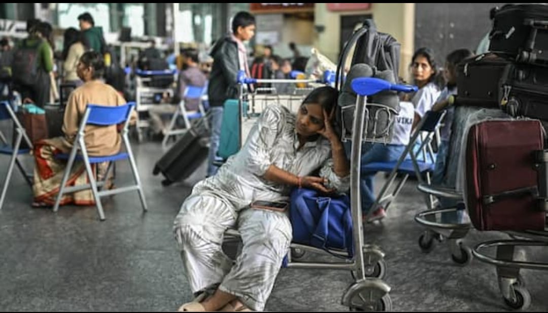 യാത്രക്കാരുടെ അവകാശങ്ങൾ സംരക്ഷിക്കണം; ഇൻഡിഗോയ്ക്ക് എതിരെ നിയമപോരാട്ടം ശക്തമാകുന്നു