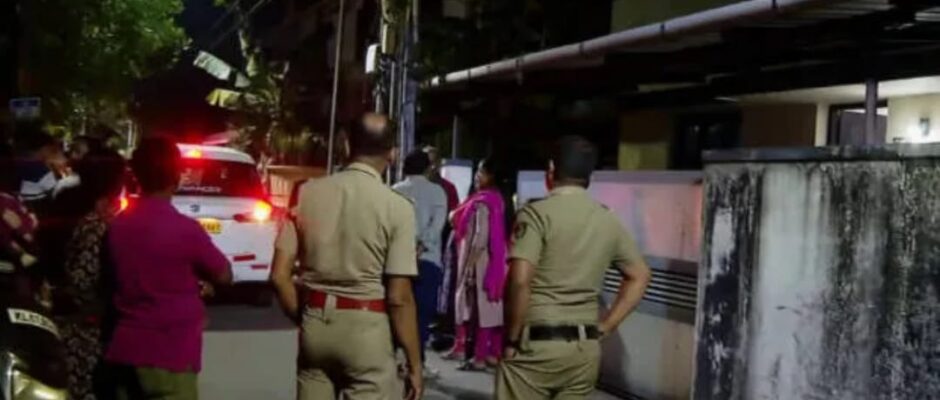 റിട്ടയേർഡ് അധ്യാപികയുടെ മരണം;