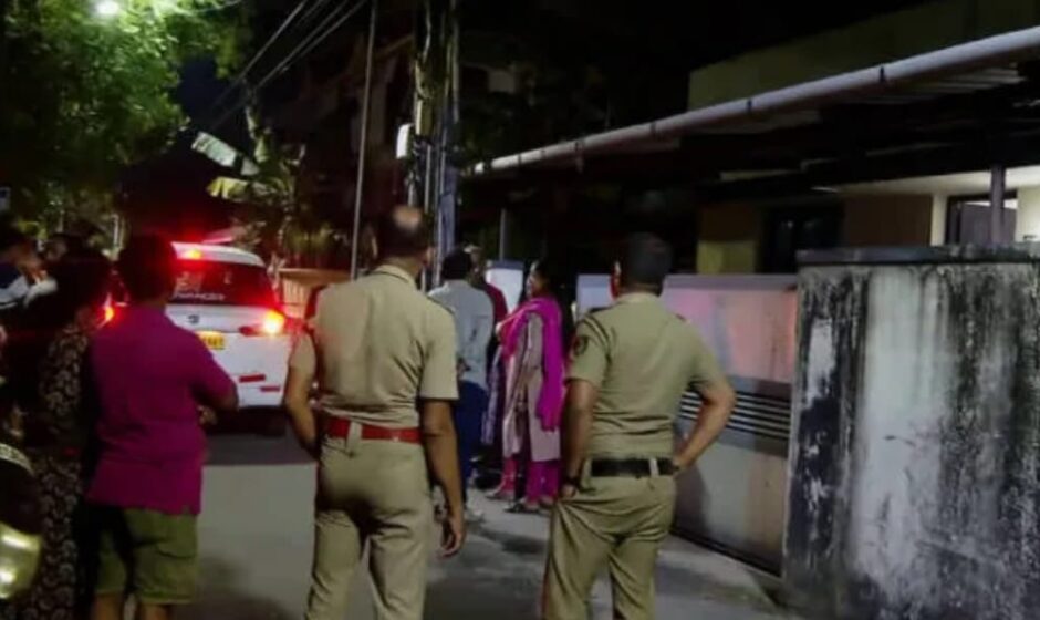 റിട്ടയേർഡ് അധ്യാപികയുടെ മരണം;