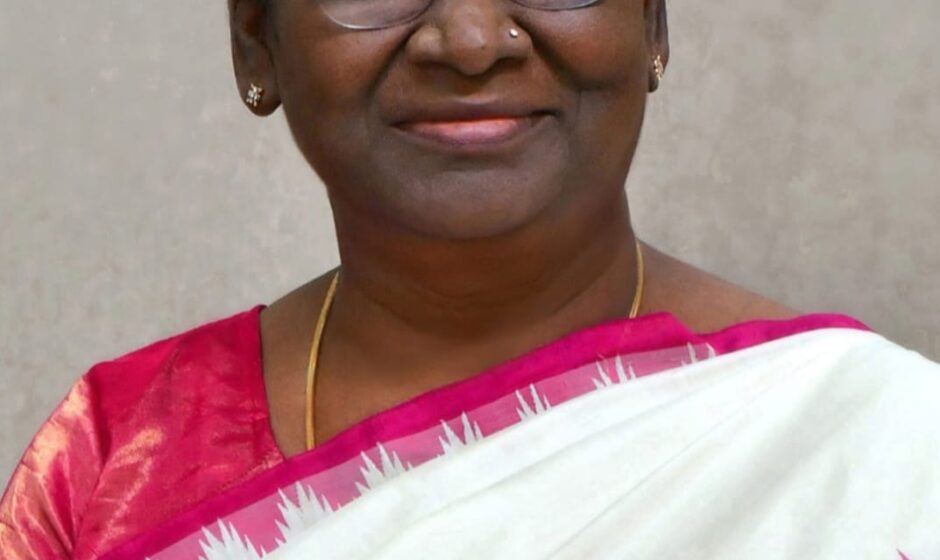 2026 സന്തോഷവും സമൃദ്ധിയും നിറഞ്ഞതാകട്ടെ;