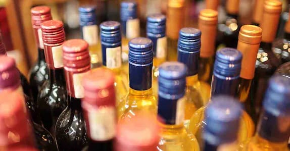 ക്യാപ്റ്റൻ, കപ്പിത്താൻ, ഡബിൾ ചങ്കൻ.. പേരുകൾ കൊണ്ട് ചിയേഴ്സ്, ‘ഡാഡി വിൽസൺ’ എന്നു പേരിട്ടത് മുൻ കോൺഗ്രസ് നേതാവ്.