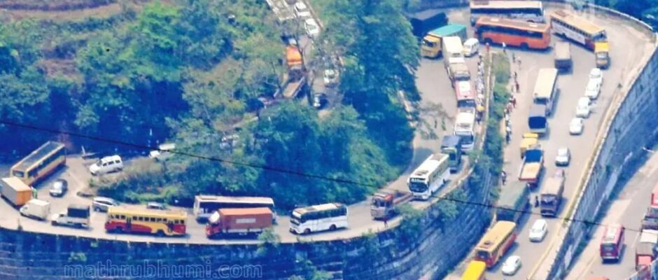 യാത്രക്കാരുടെ ശ്രദ്ധയ്ക്ക്;