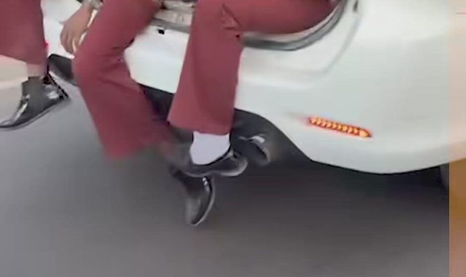 റോഡിൽ യുവാക്കളുടെ മരണക്കളി;