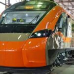 മോദി ഇന്ത്യയുടെ ‘സുരക്ഷാ മതിലെന്ന്’ പുകഴ്ത്തി മുകേഷ് അംബാനി; ഗുജറാത്തിൽ 7 ലക്ഷം കോടിയുടെ നിക്ഷേപം