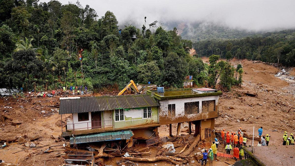 കള്ളാടി ദുരന്തം: മരണം ഏഴായി; രക്ഷാപ്രവർത്തനം തുടരുന്നു