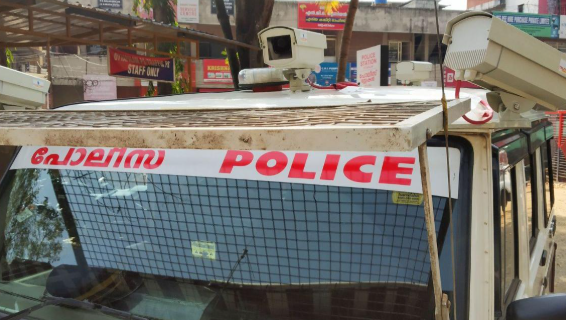 വധശ്രമക്കേസ് പ്രതി രക്ഷപ്പെട്ട സംഭവം: 4 പൊലീസുകാർക്ക് സസ്പെൻഷൻ; പ്രതിക്കായി തെരച്ചിൽ ഊർജിതം