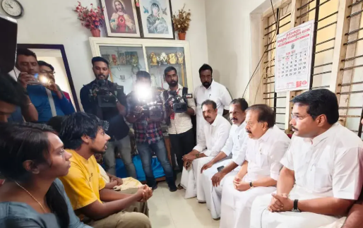 11-ാം നാൾ കാണാതായ ജോണിന്റെ വീട്ടിലെത്തി മന്ത്രിമാർ