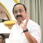സ്ത്രീകളുടെ പ്രിയദർശിനി യാത്രയെ പരിഹസിച്ച് മന്ത്രി സി.പി. ജോൺ; സ്വകാര്യ സ്കൂൾ ഫീസ് പരാമർശം വിവാദത്തിൽ