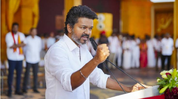 എംഎൽഎമാർക്ക് ഔദ്യോഗിക വാഹനങ്ങളും മാസം 75,000 രൂപ അലവൻസും പ്രഖ്യാപിച്ച് മുഖ്യമന്ത്രി വിജയ്
