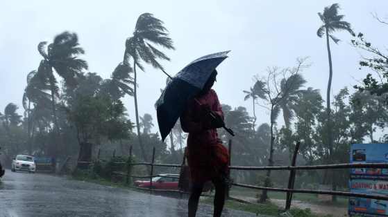 ദുരിതപ്പെയ്ത്ത്: മരണം ആറ് ; ഒമ്പത് ജില്ലകളിൽ റെഡ് അലേർട്ട്