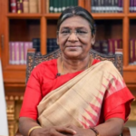 വിഴിഞ്ഞത്ത് ഉൾക്കടലിൽ വള്ളം മറിഞ്ഞു; മൂന്ന് പേരെ രക്ഷപ്പെടുത്തി, രണ്ട് മത്സ്യത്തൊഴിലാളികൾക്കായി തിരച്ചിൽ